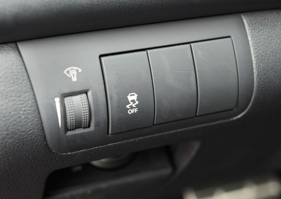 Kia Forte Koup 2009 года  (фото 91 из 169)